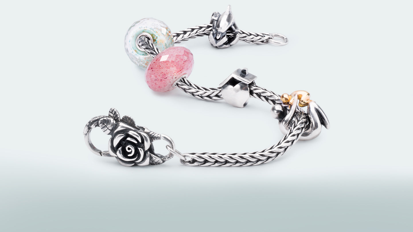 TROLLBEADS シルバーバングル&チャームセット start-your-story.jpg?v=1700651361