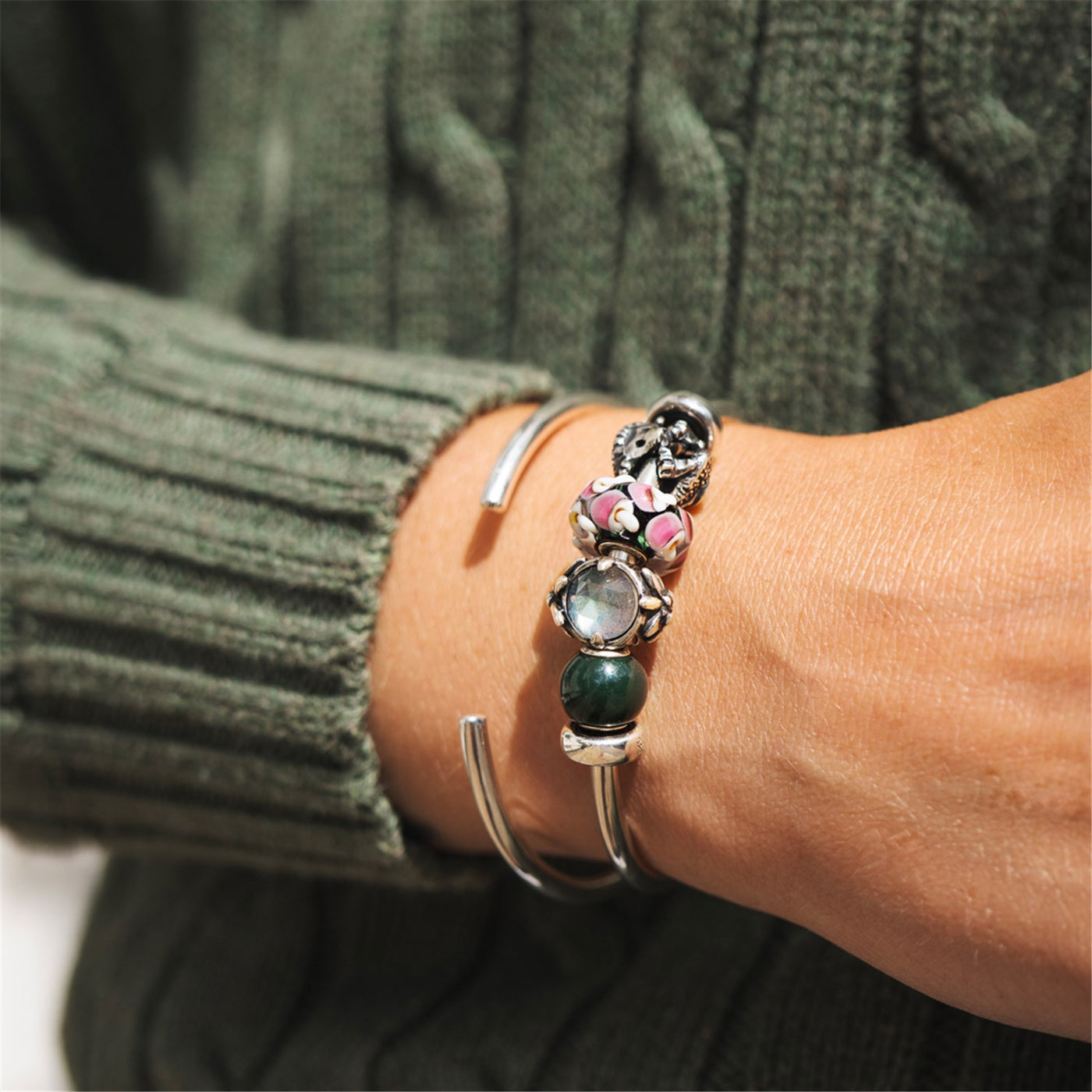 Round Green Chalcedony