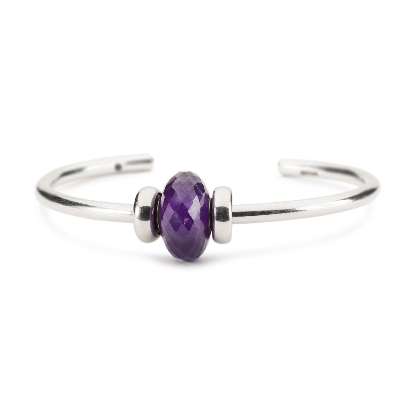 Silver bracelet with a purple amethyst gemstone on a white background