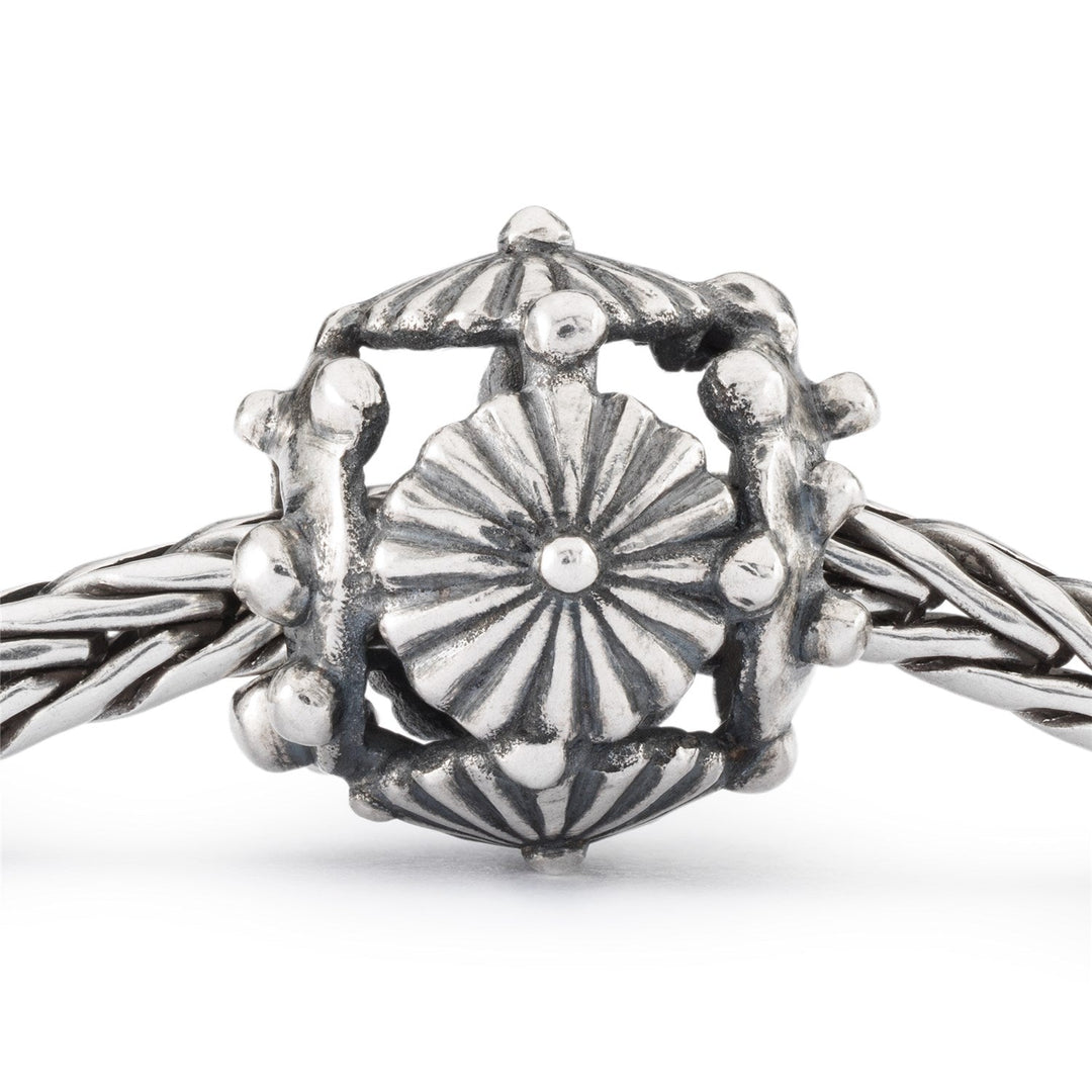 Daisy Chance Bead – Trollbeads