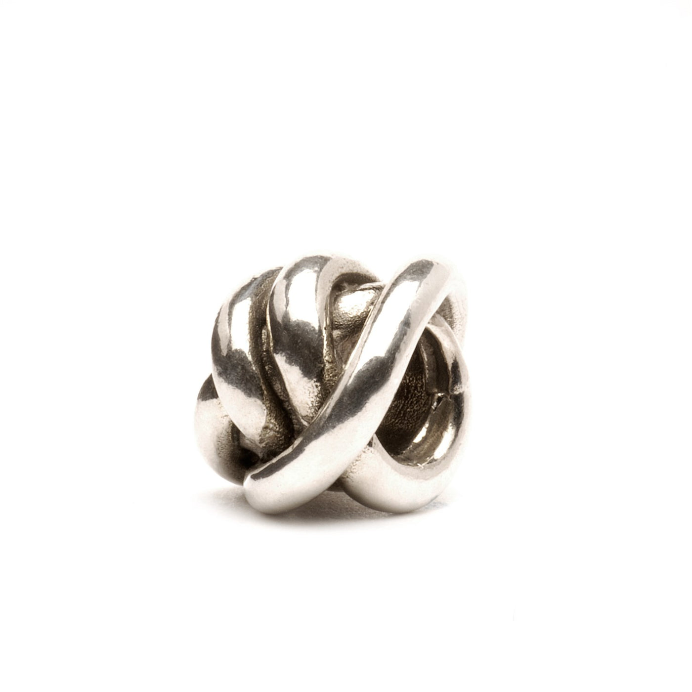 Lykkeknude sølvkugle med et indviklet knude-design, der symboliserer held og velstand, til dit Trollbeads armbånd.
