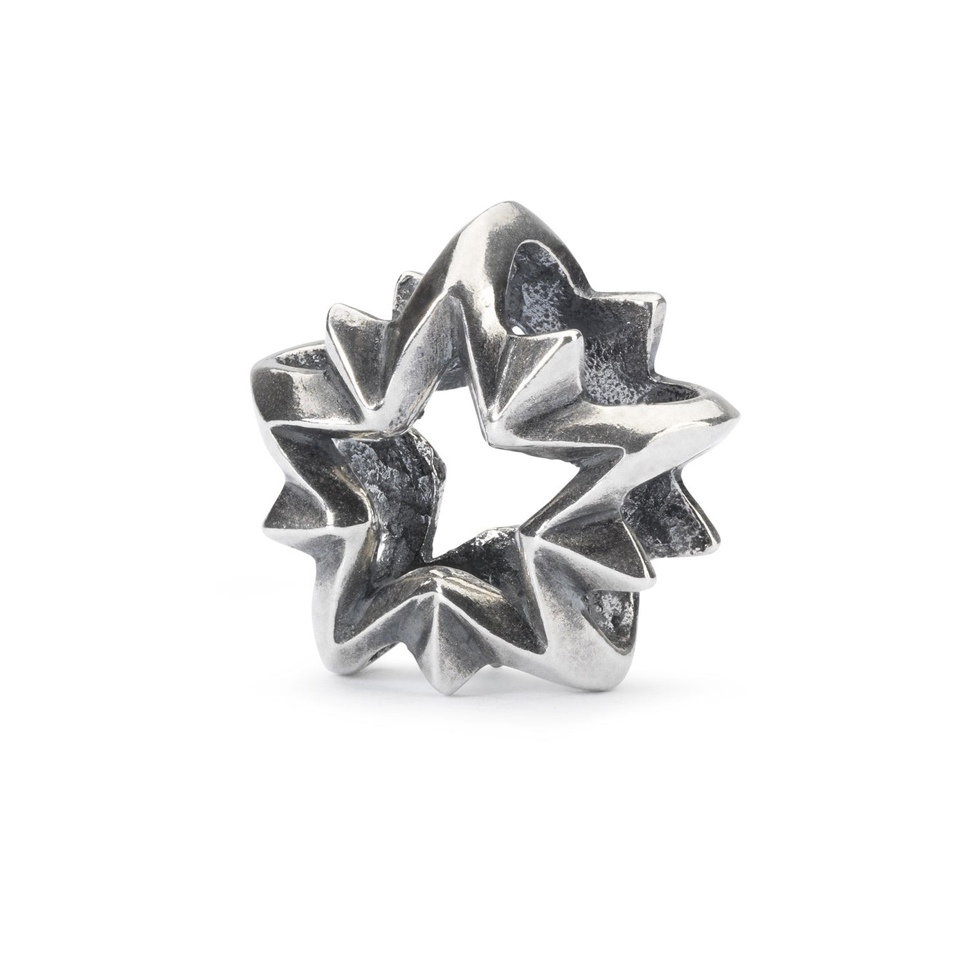 Ledestjerne sølvkugle med et skinnende stjernedesign, der symboliserer vejledning og inspiration, til dit Trollbeads smykke.